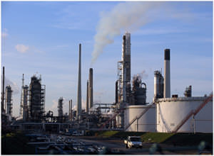 既有光纖網路化，成功打造無死角的作業環境，為追求零災害的目標而努力